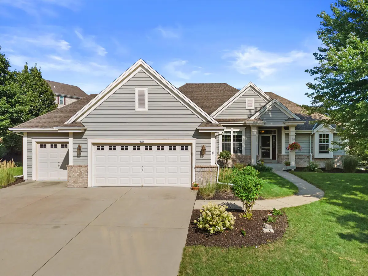 115 Howell Ave, Waukesha, WI 53188 - #1