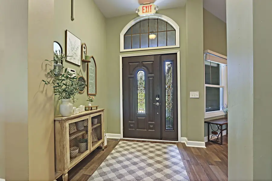 W913 Washington Ave, Lake Ivanhoe, WI 53105 - #2