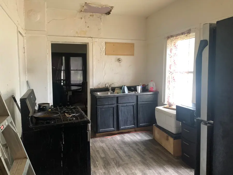 3203 W Vine St, Milwaukee, WI 53208 - #3