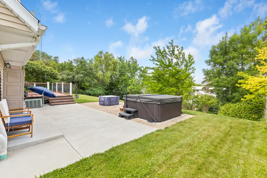 8031 S 59th St, Franklin, WI 53132 - #3