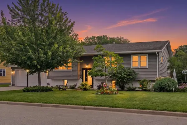 918 Park Ave, Onalaska, WI 54650