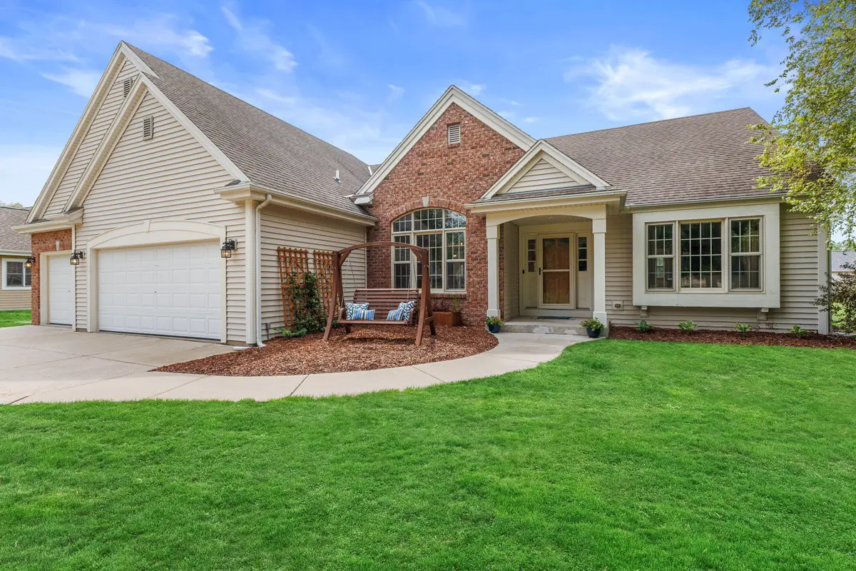 W154S7609 Rain Tree Ct, Muskego, WI 53150 - #1