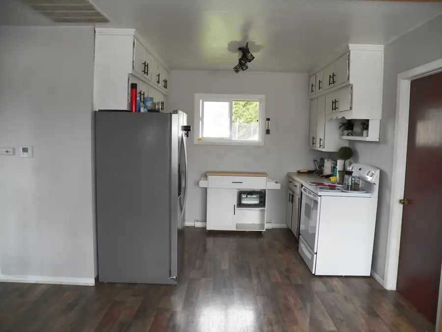 3512 Division St, Manitowoc, WI 54220 - #3