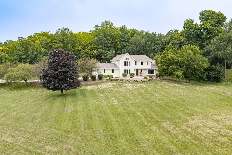 S26W31396 Cregennan Bae, Genesee, WI 53183 - #2