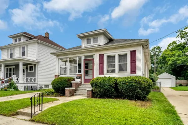 704 Belmont Ave, Racine, WI 53405