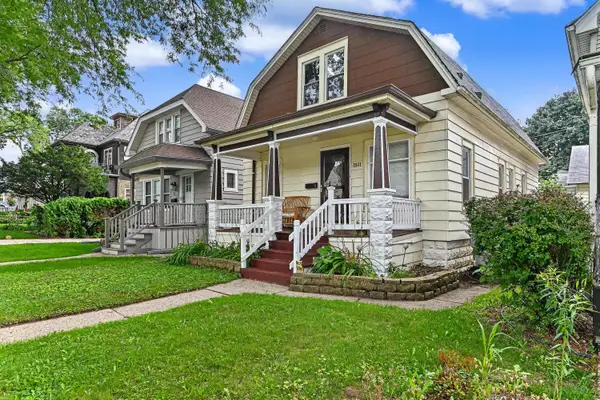 2611 E Oklahoma Ave, Milwaukee, WI 53207