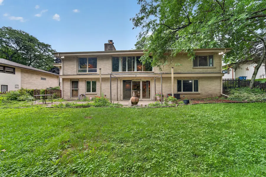 1225 N Osborne Blvd, Racine, WI 53405 - #2