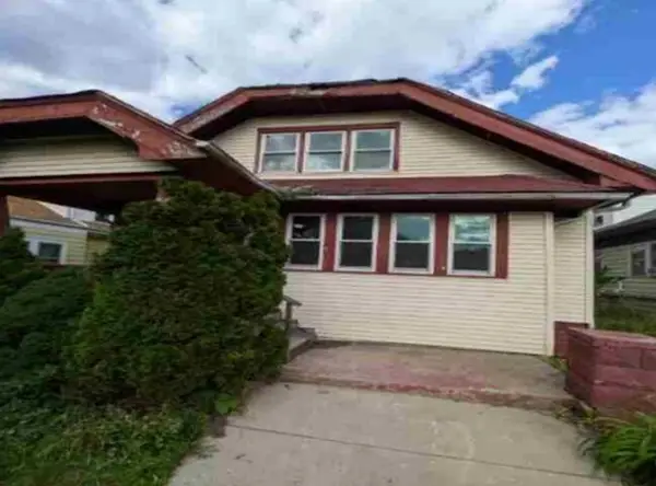 3866 N 25th St, Milwaukee, WI 53206
