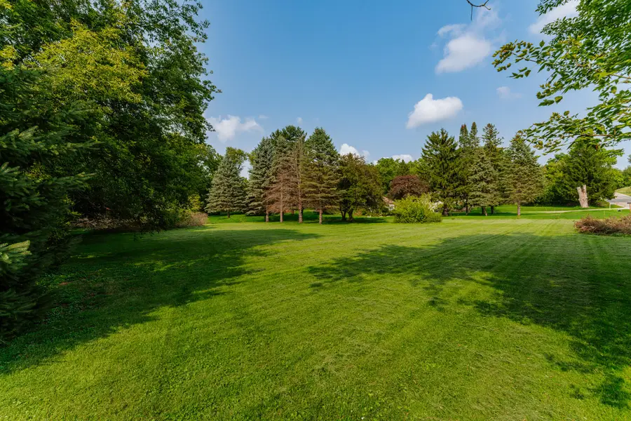 N56W36834 Lisbon Rd, Oconomowoc, WI 53066 - #2