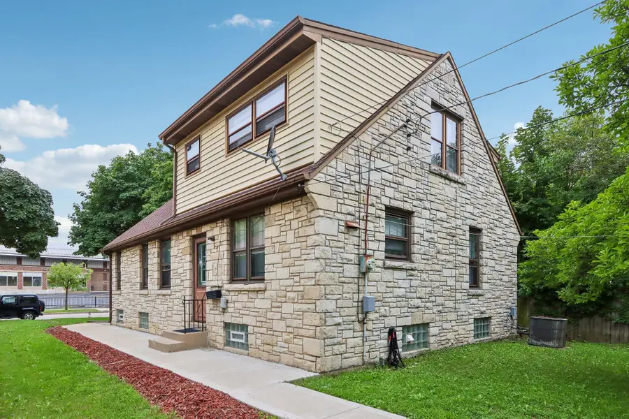 3140 S 40th St, Milwaukee, WI 53215 - #3
