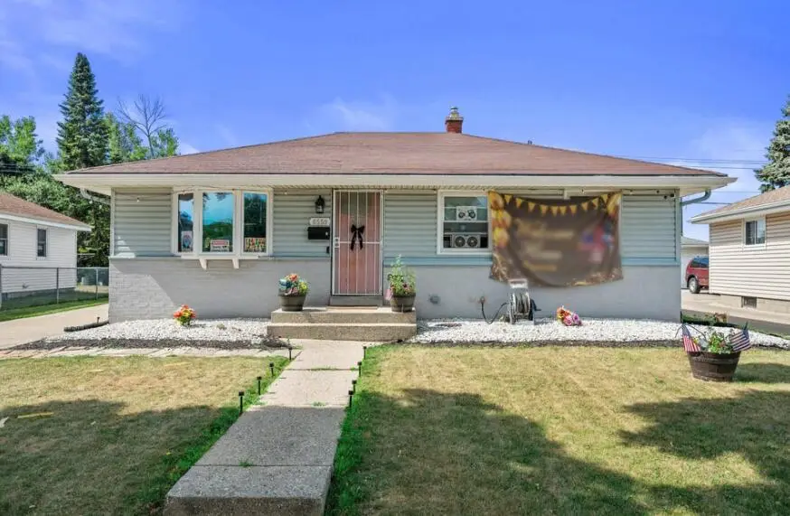 6559 W Spokane St, Milwaukee, WI 53223 - #1