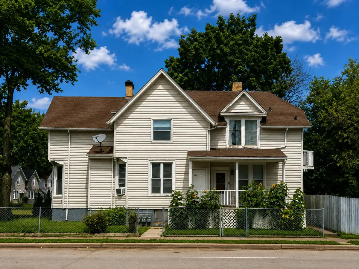1573 Packard Ave, Racine, WI 53403 - #1