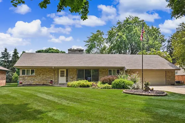 9515 W Hadley St, Milwaukee, WI 53222