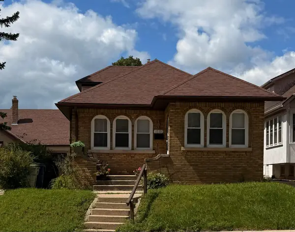 1713 N 55th St, Milwaukee, WI 53208