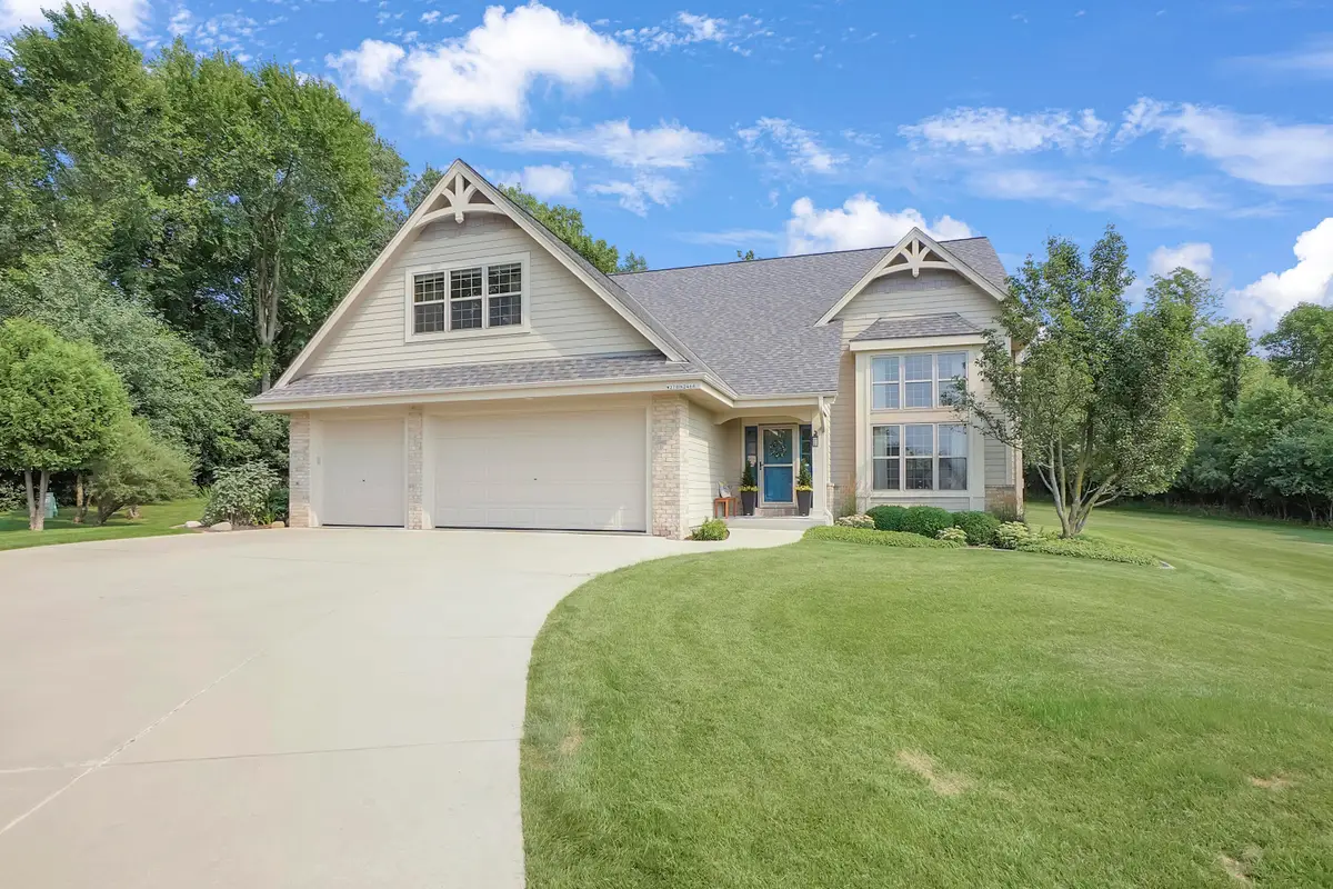 W270N2468 Orchard Ln, Pewaukee, WI 53072 - #1