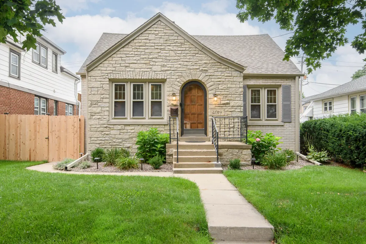 4019 S Kansas Ave, Saint Francis, WI 53235 - #1