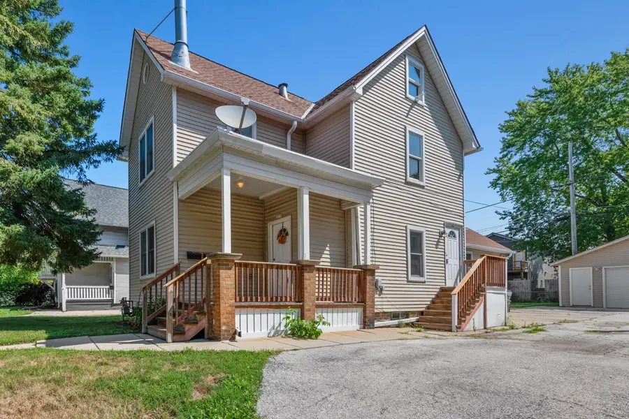 2210 S Winchester St, Milwaukee, WI 53207 - #2