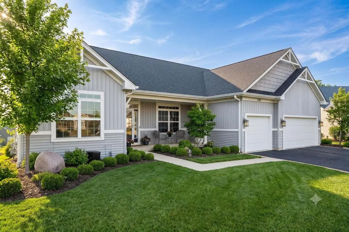 1740 Cobblestone Ct, Lake Geneva, WI 53147 - #1