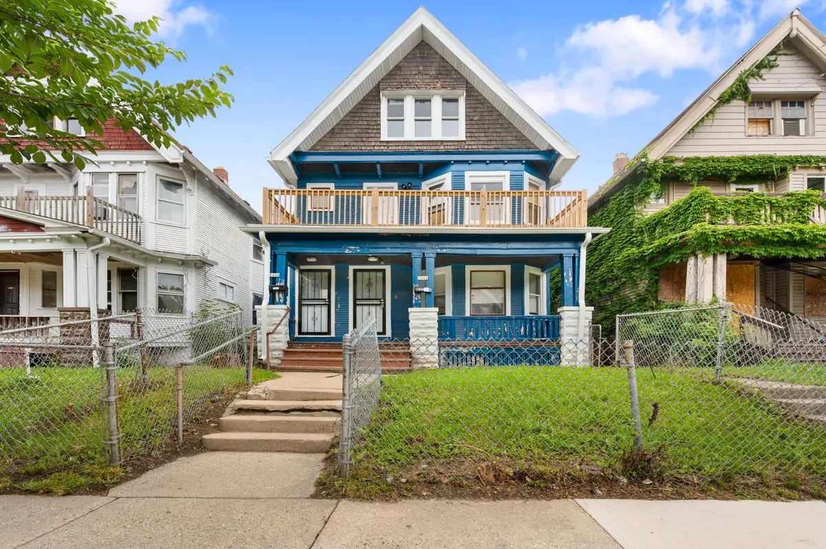 2442 N 39th St, Milwaukee, WI 53210 - #1