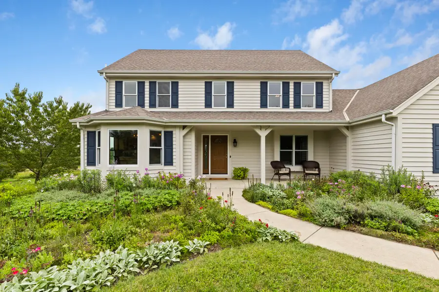 W248S6006 Deerfield Cir, Waukesha, WI 53189 - #2