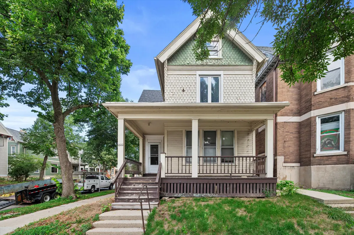 1600 E Kane Pl, Milwaukee, WI 53202 - #1