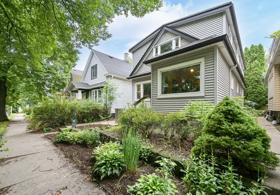 2727 S Austin St, Milwaukee, WI 53207 - #3