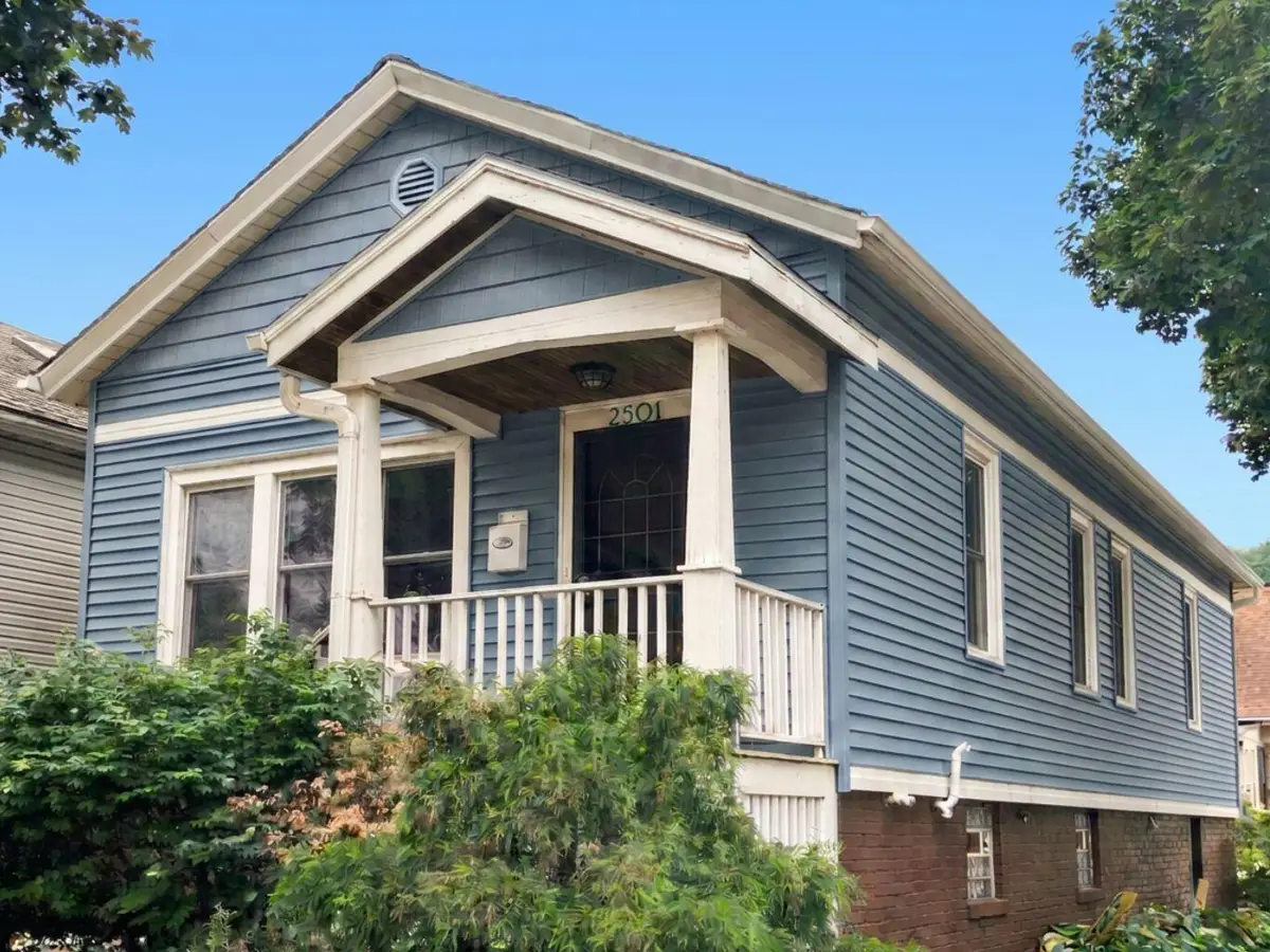 2501 S Lenox St, Milwaukee, WI 53207 - #1