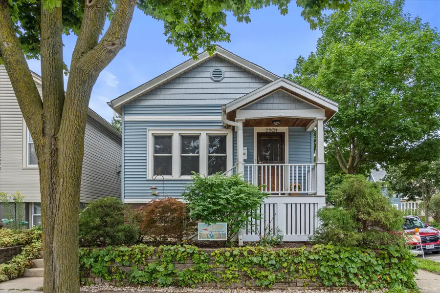 2501 S Lenox St, Milwaukee, WI 53207 - #3