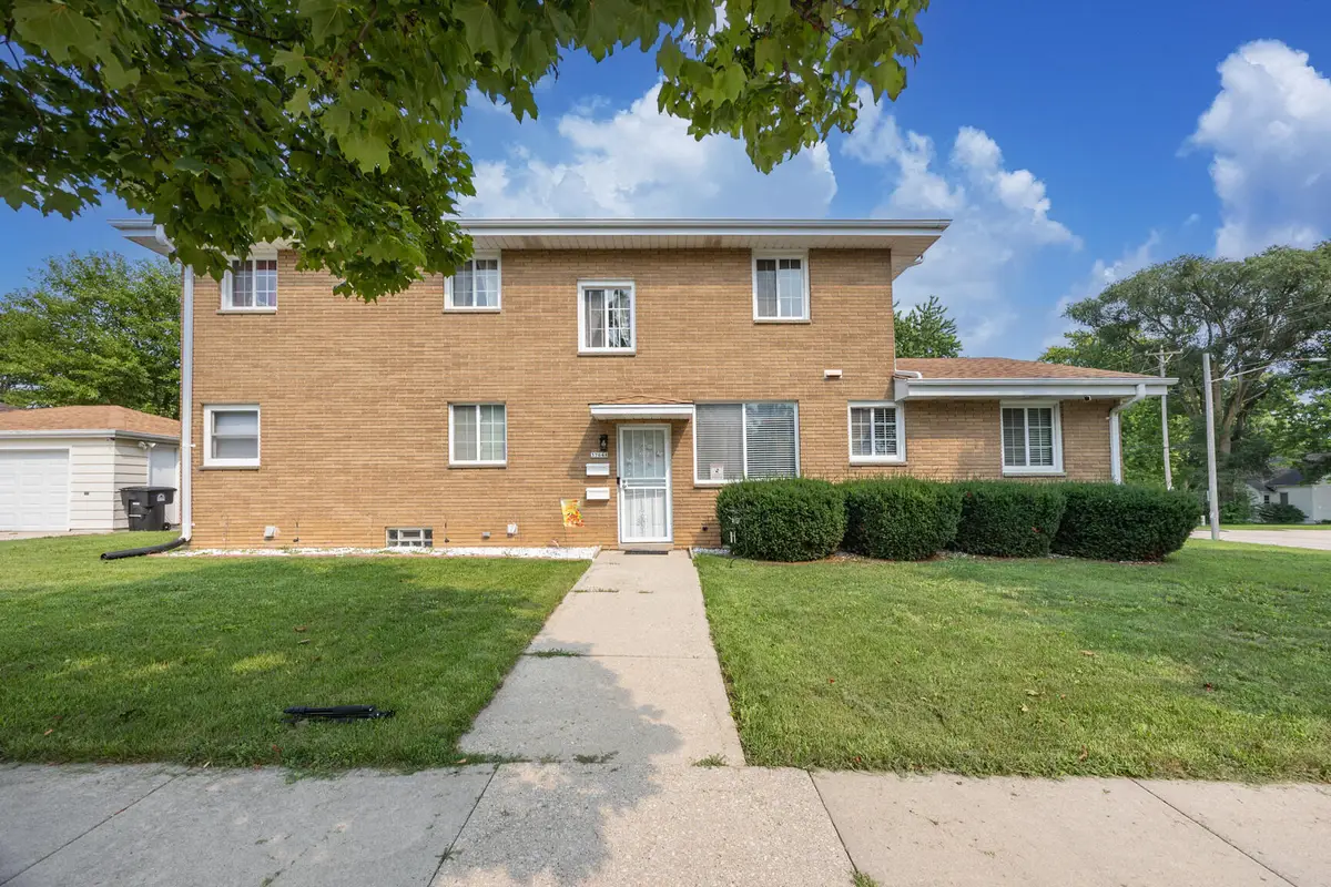 3764 E College Ave, Cudahy, WI 53110 - #1