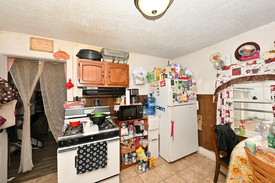 1538 S 9th St, Milwaukee, WI 53204 - #2