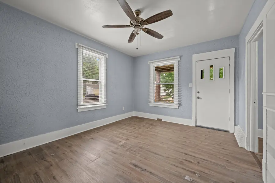 3026 W Eggert Pl, Milwaukee, WI 53209 - #3