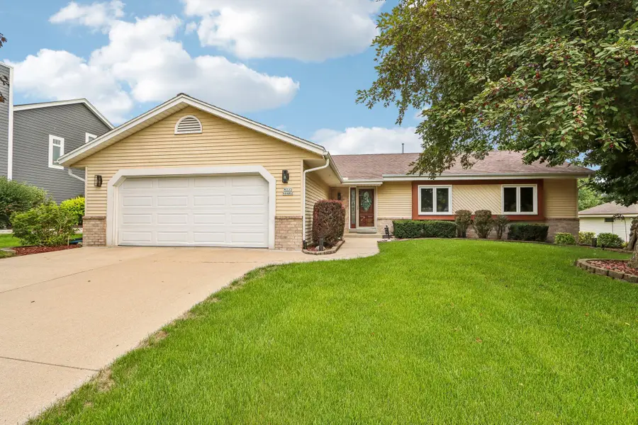 W235N6482 Outer Circle Dr, Sussex, WI 53089 - #2