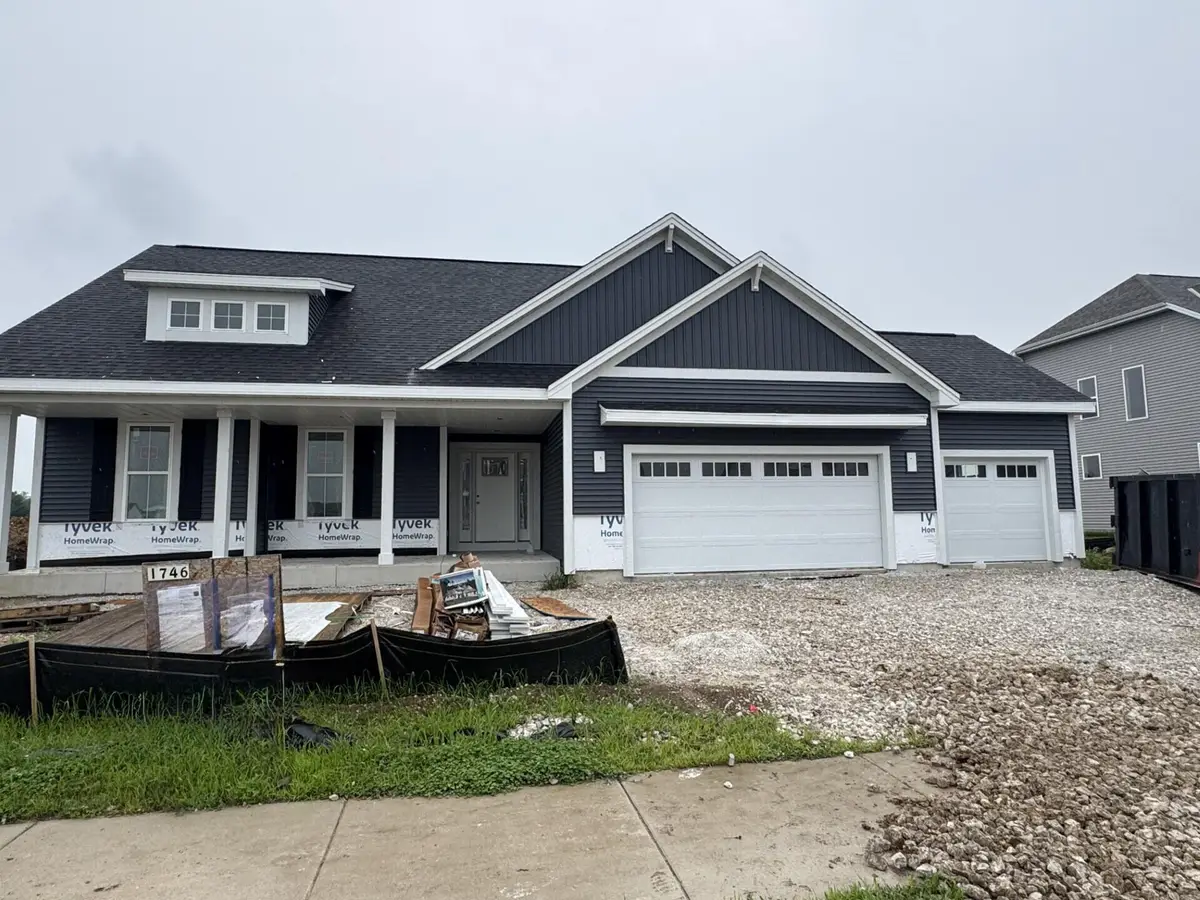 1746 Switchgrass St, Oconomowoc, WI 53066 - #1