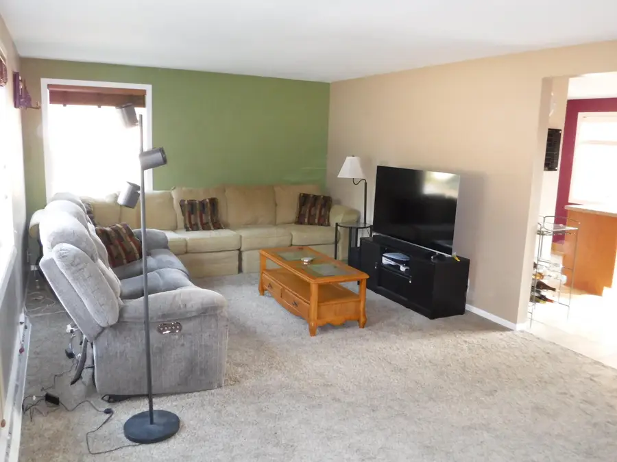 1708 Nagle Ave, Manitowoc, WI 54220 - #2