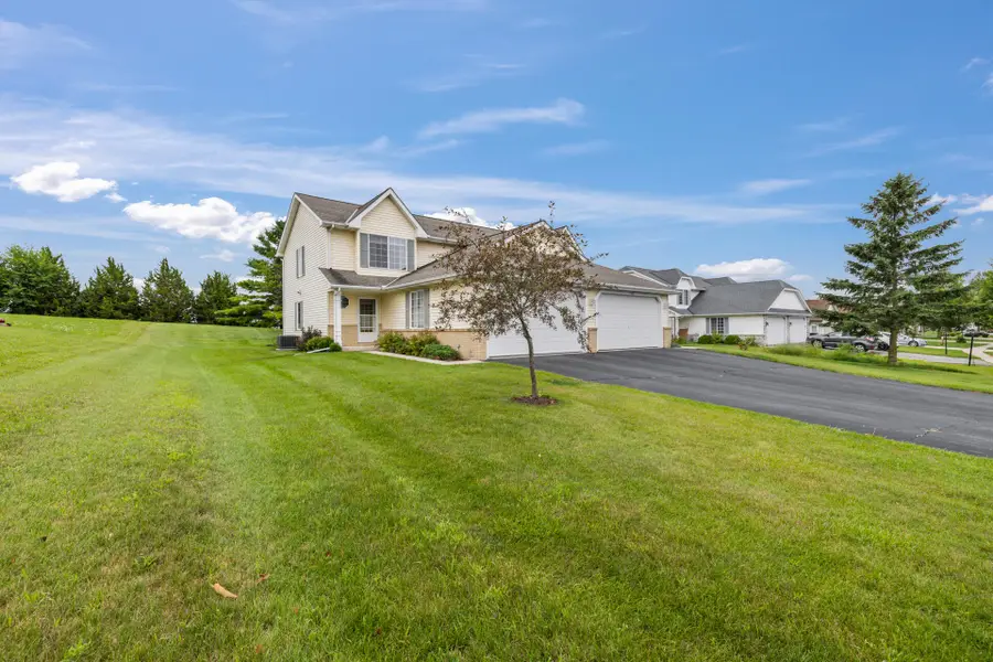 1133 Ellys Way, Slinger, WI 53086 - #2
