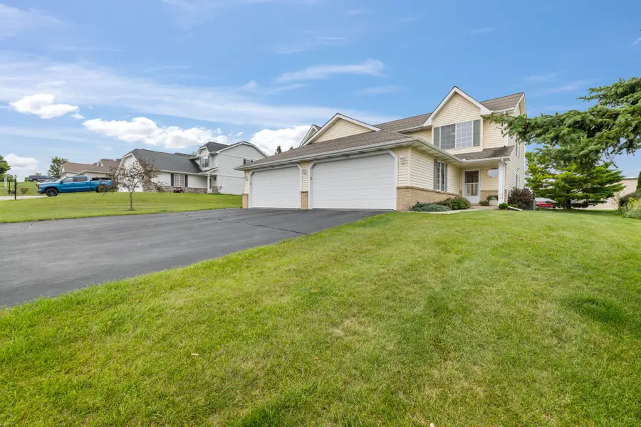 1133 Ellys Way, Slinger, WI 53086 - #3