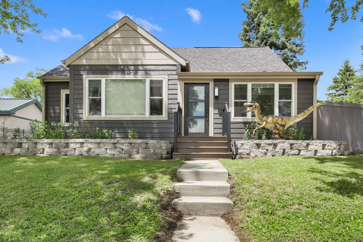 131 Kettle Moraine Dr N, Slinger, WI 53086 - #1