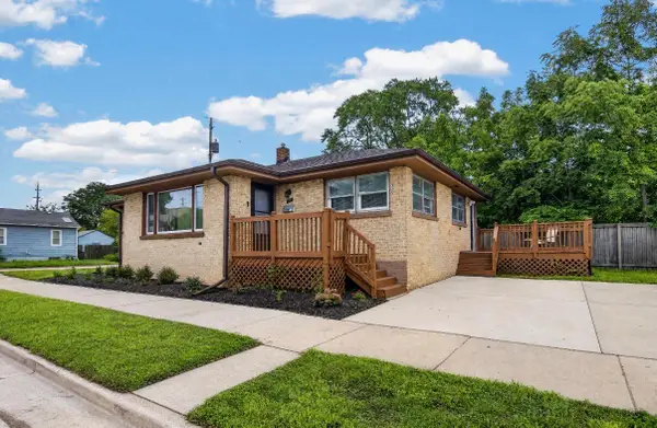 925 Lockwood Ave, Racine, WI 53403