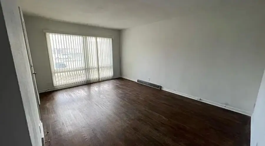 8718 W Hampton Ave, Milwaukee, WI 53225 - #3