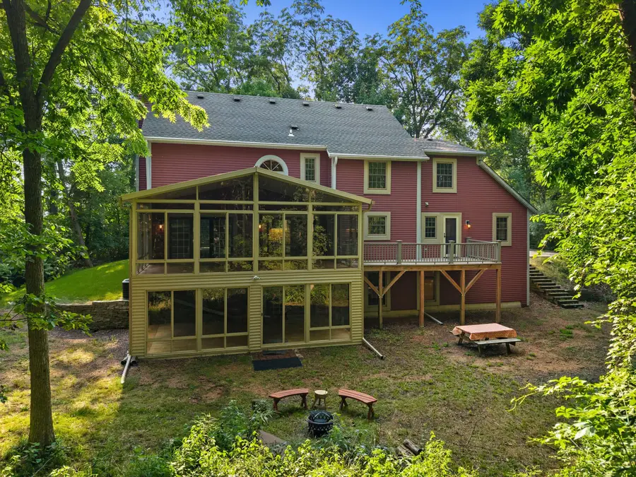 W278N2760 Rocky Point Rd, Pewaukee, WI 53072 - #3