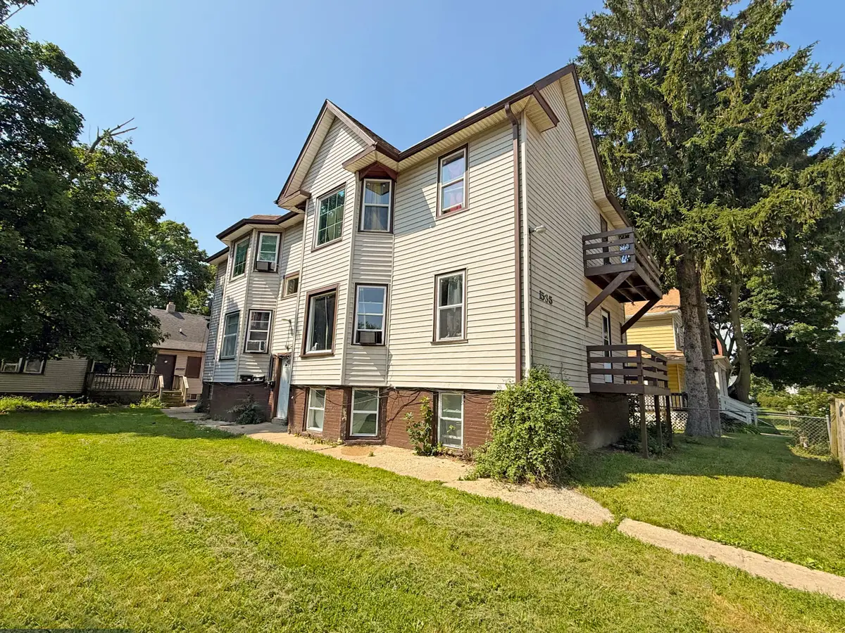 1533 Winslow St, Racine, WI 53404 - #1