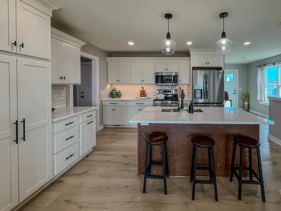 706 Johnson St, Watertown, WI 53094 - #2