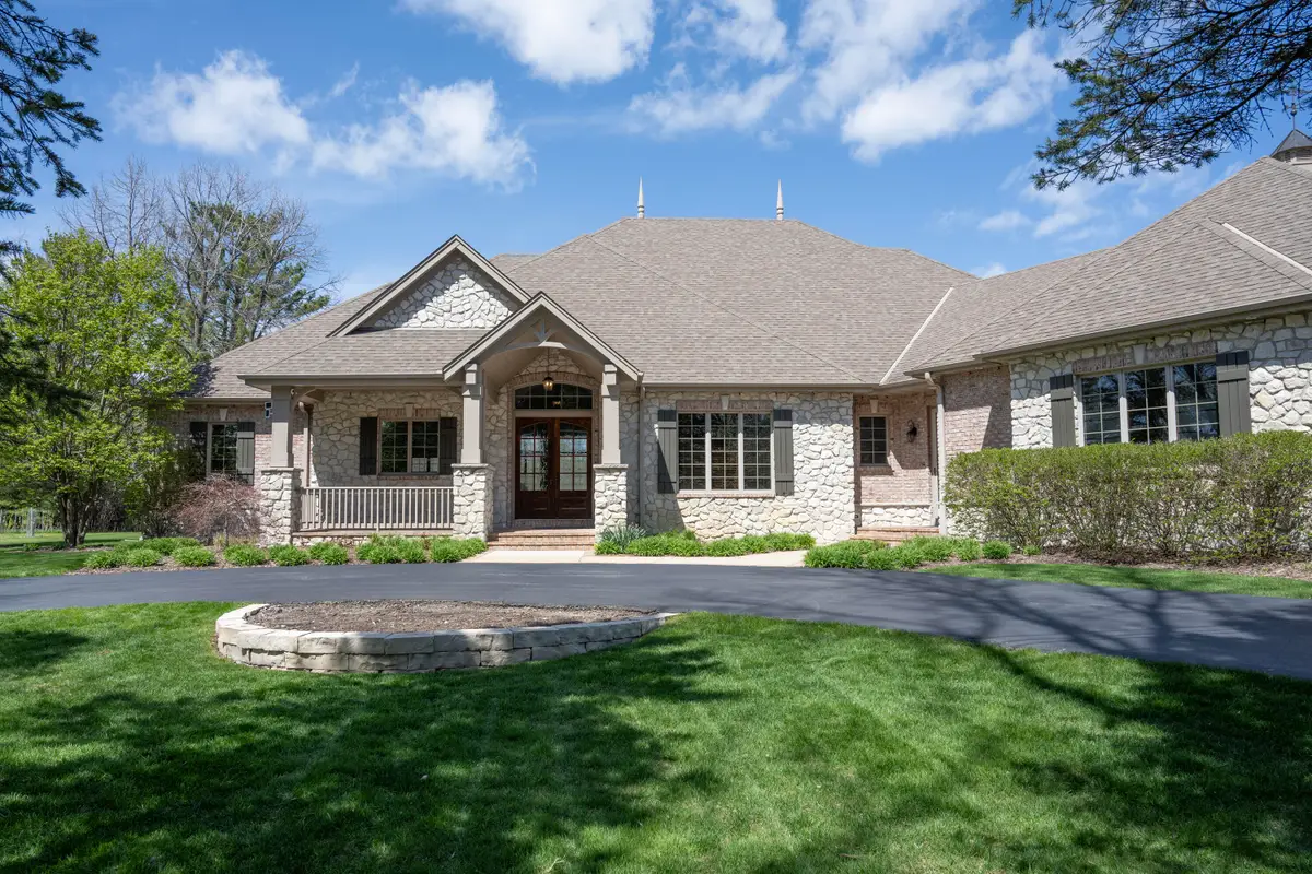 1512 W County Line Rd, Mequon, WI 53092 - #1