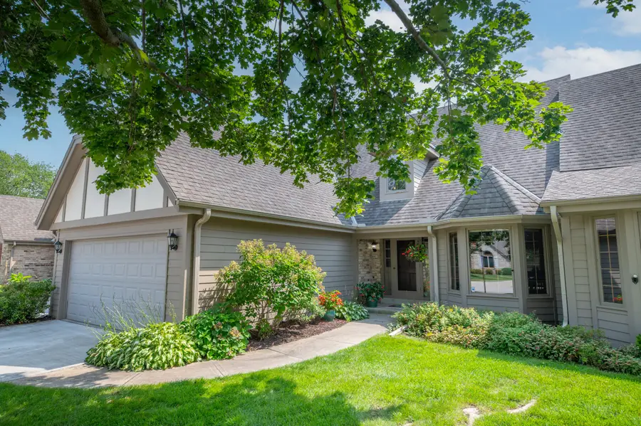 665 Machenry Cir, Brookfield, WI 53045 - #3