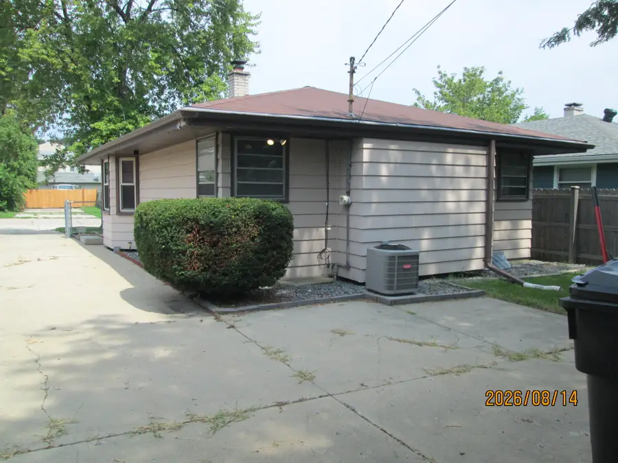 4611 Wright Ave, Racine, WI 53405 - #3