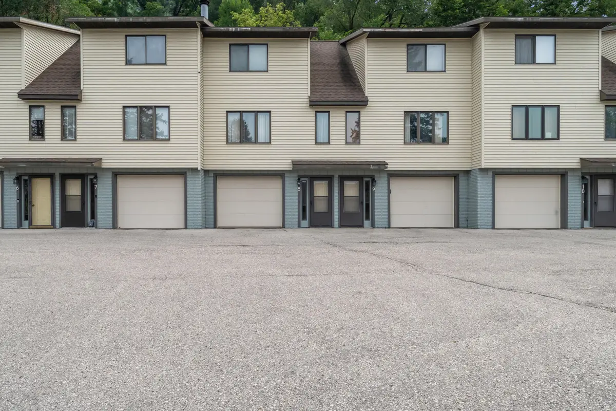5241 33rd St S, La Crosse, WI 54601 - #1