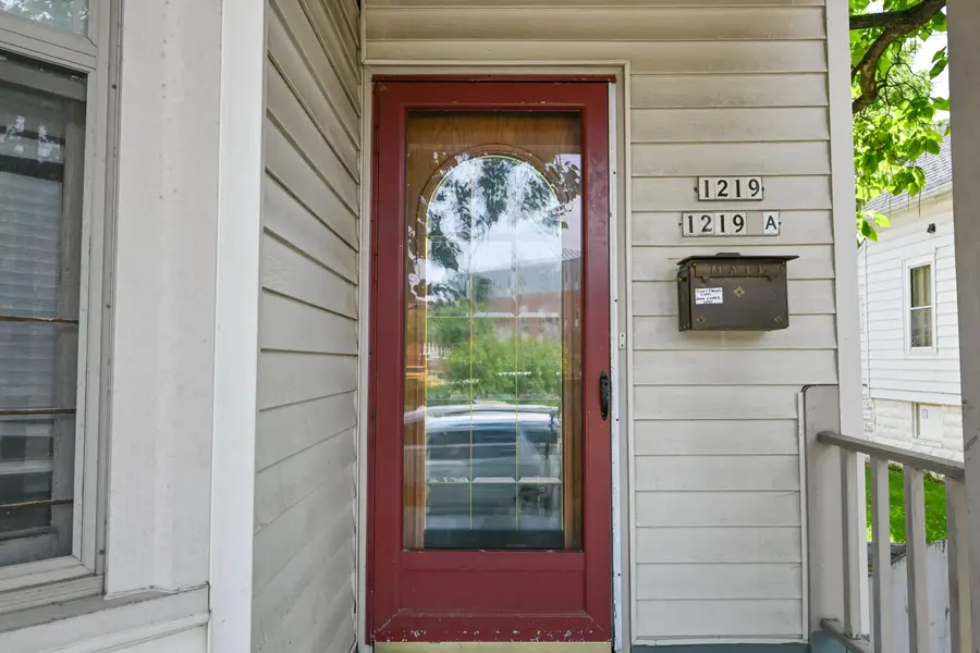 1219 W Windlake Ave, Milwaukee, WI 53215 - #3