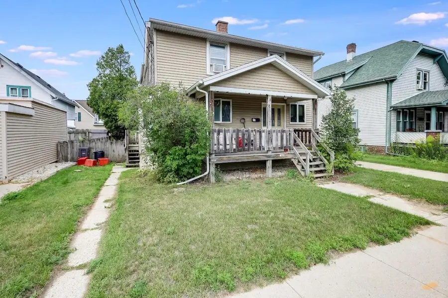 1620 Hamilton St, Manitowoc, WI 54220 - #2