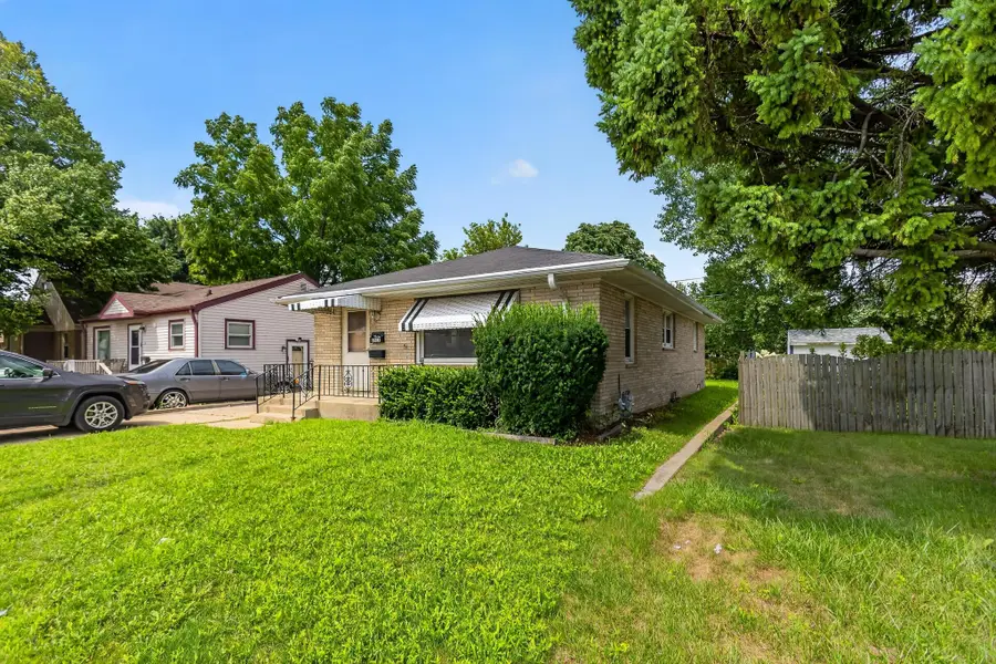 2812 Durand Ave, Racine, WI 53403 - #2