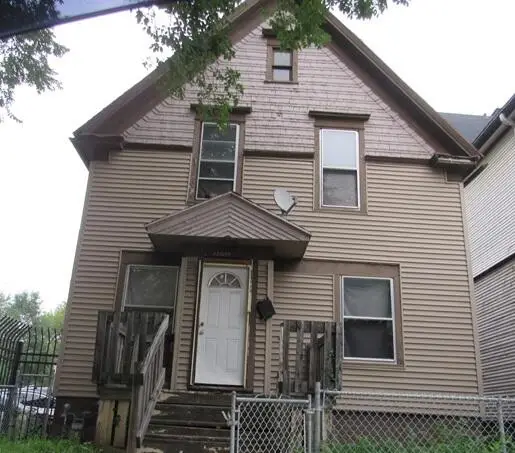 2506 W Fond Du Lac Ave, Milwaukee, WI 53206 - #1